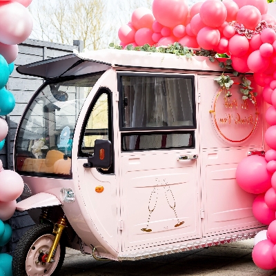 The Pink Drinks Van, Wiltshire, unveils offer
