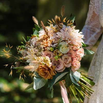 Milston Flower Barn offers DIY wedding flower classes for 2023