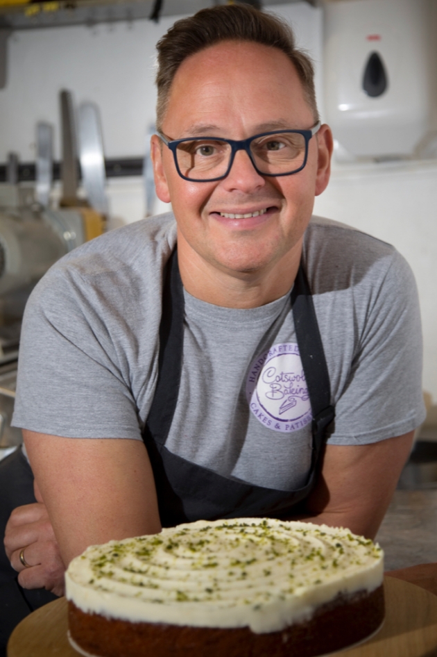 Paul Barlow-Heal of Cotswold Baking reveals new vegan wedding cake flavours and dessert ideas: Image 1