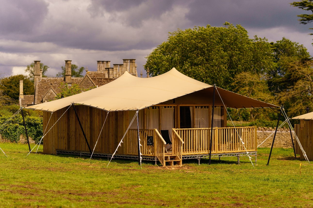 luxury glamping lodge tent